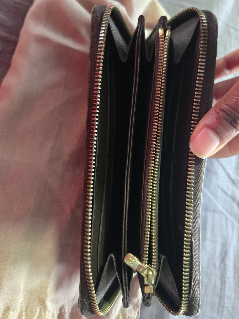 Louis Vuitton Wallet - Picture 6 of 13